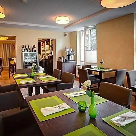 Weserhotel Schwager فندق هولتزميندن