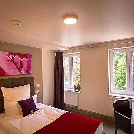 Weserhotel Schwager 3* 홀즈민덴