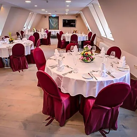 Weserhotel Schwager 3* 홀즈민덴